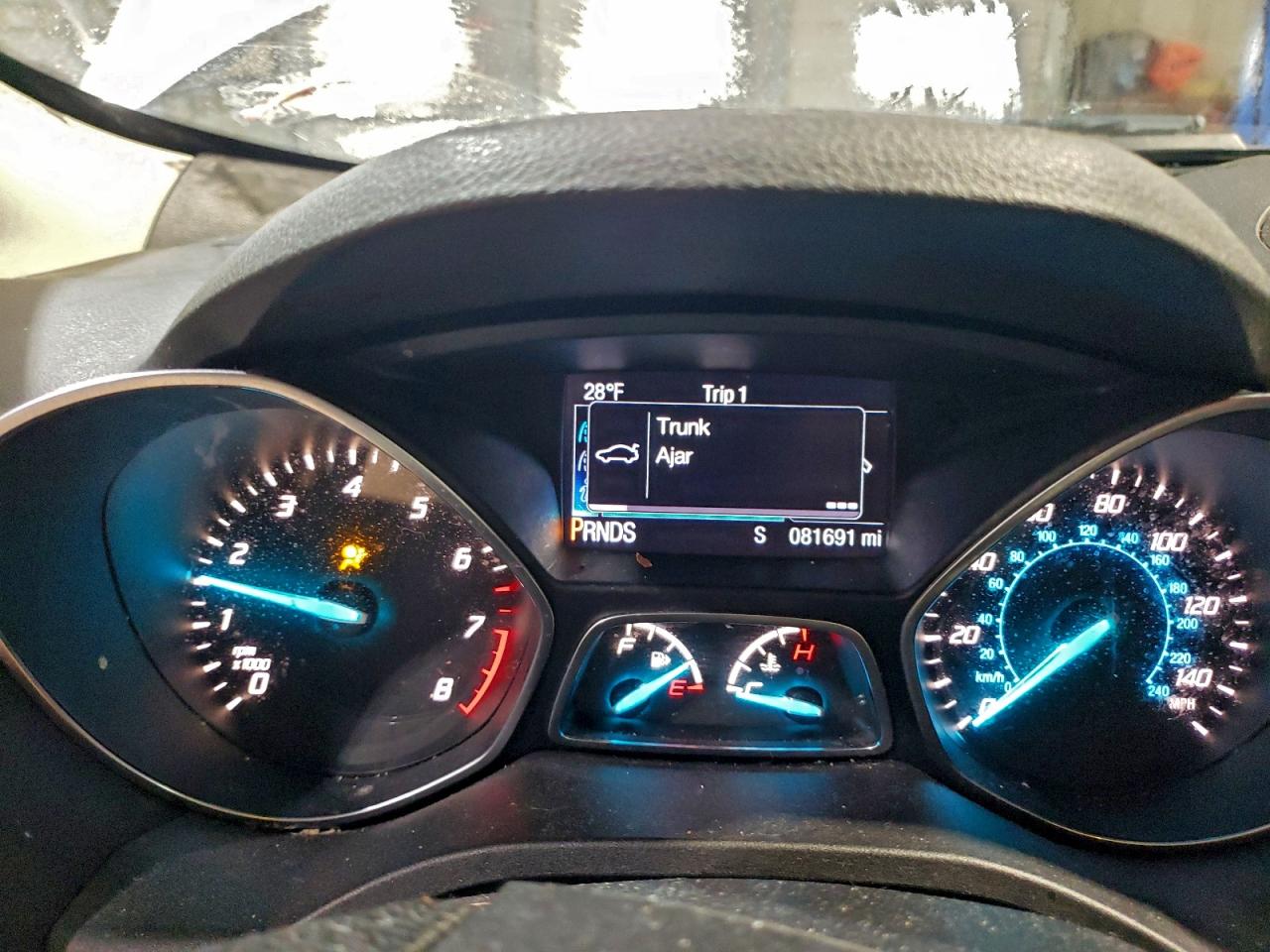 2016 FORD ESCAPE SE photo 9