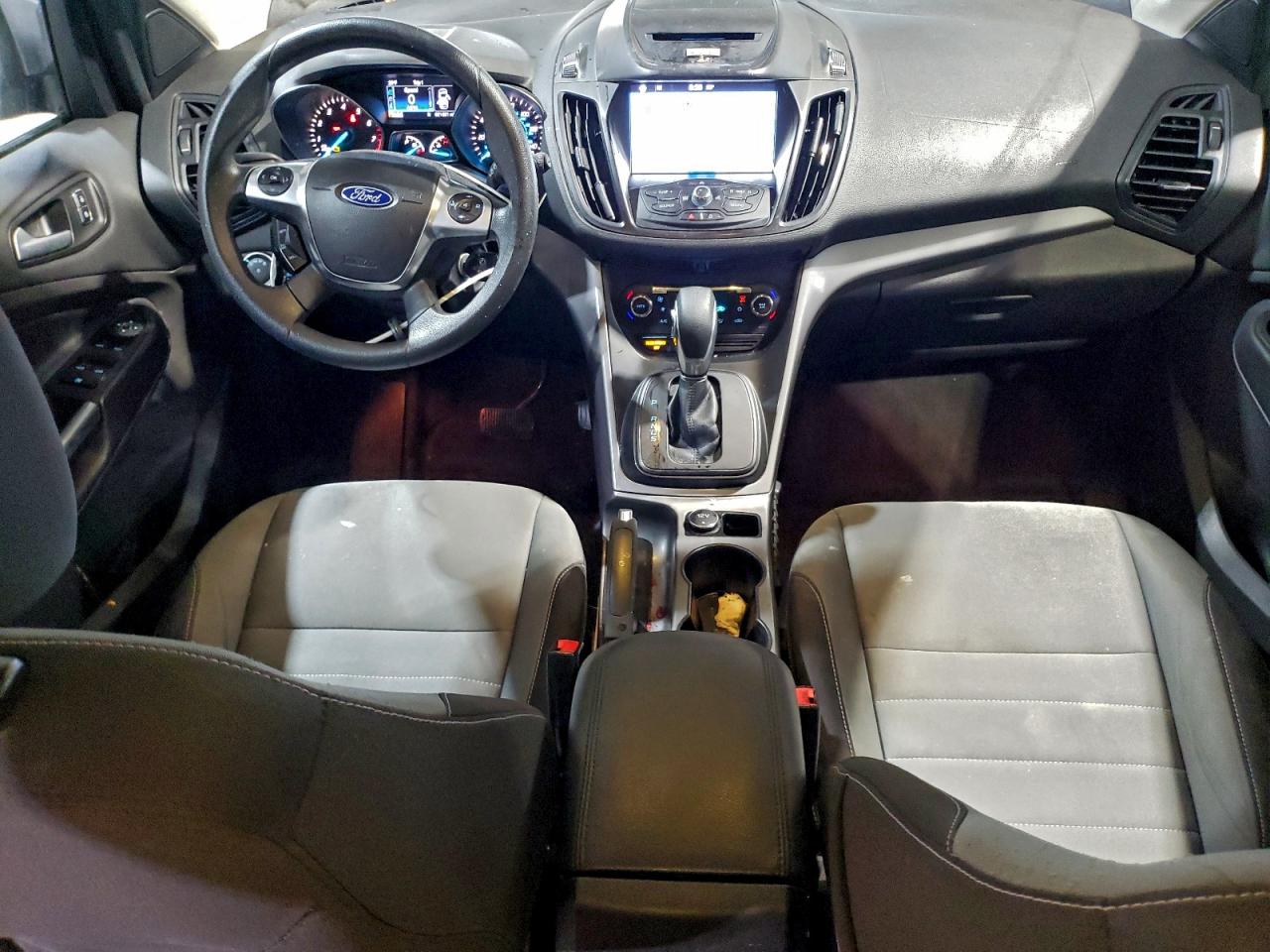 2016 FORD ESCAPE SE photo 8