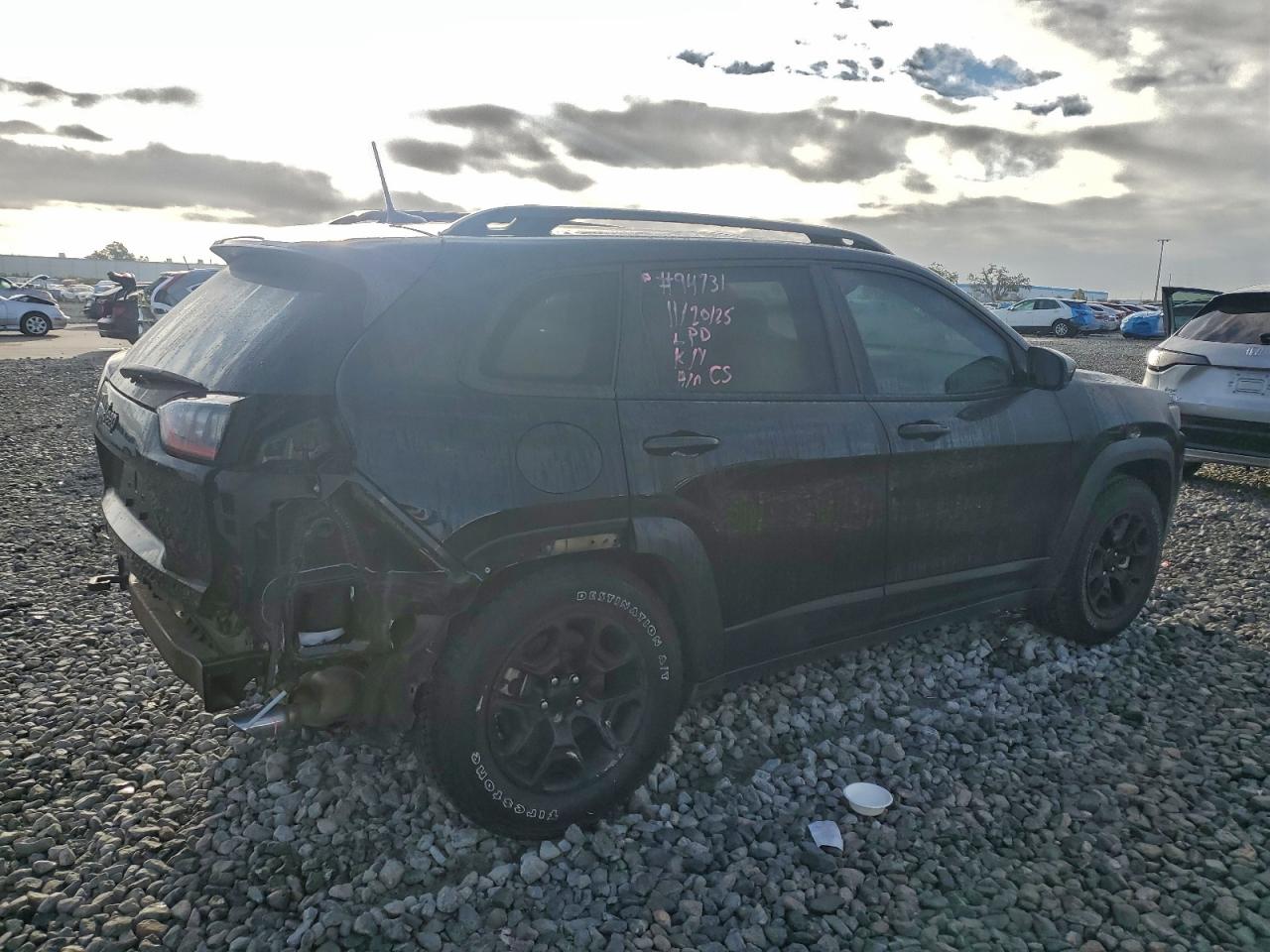 2022 JEEP CHEROKEE LATITUDE photo 3