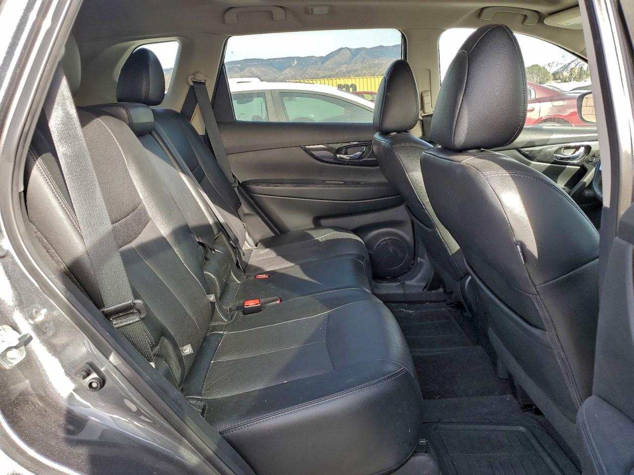 2019 NISSAN ROGUE S photo 11