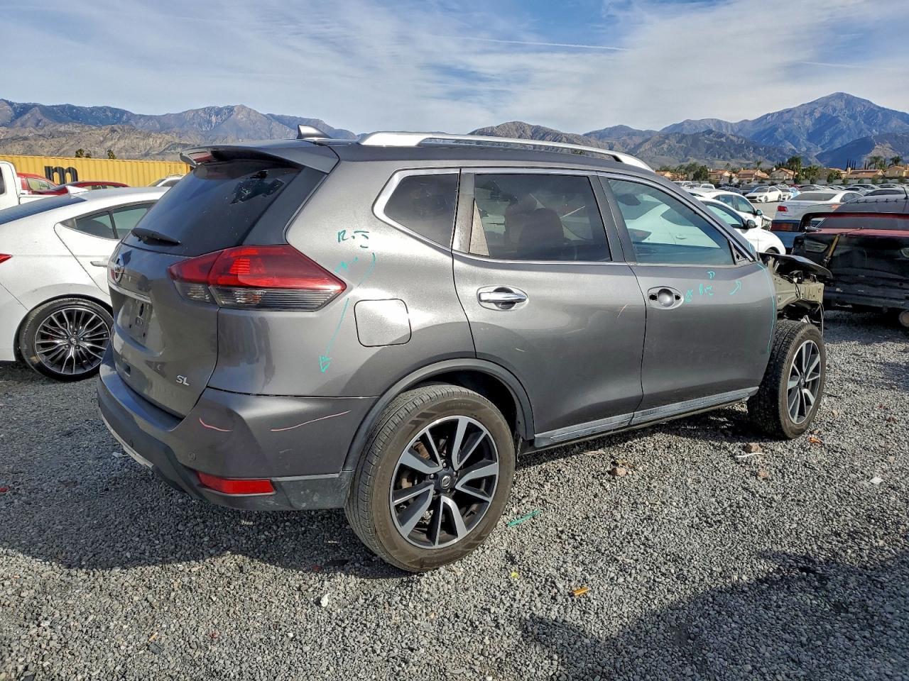 2019 NISSAN ROGUE S photo 3