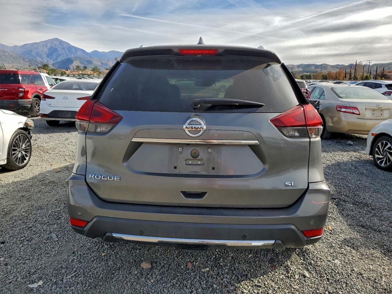 2019 NISSAN ROGUE S photo 6
