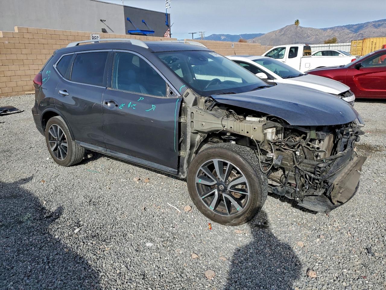 2019 NISSAN ROGUE S photo 4