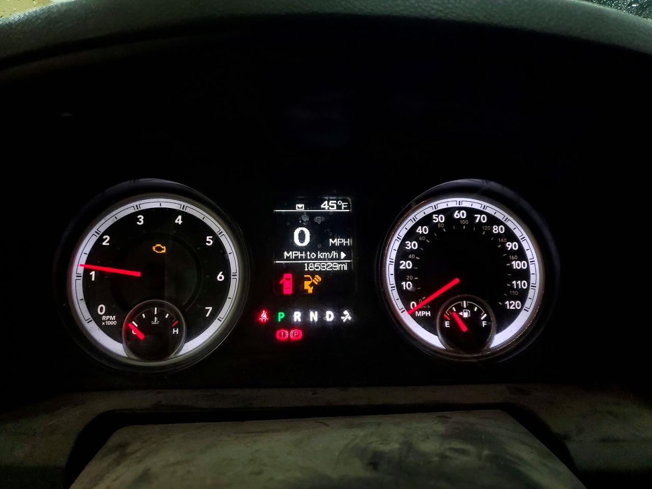 2014 RAM 1500 ST photo 9