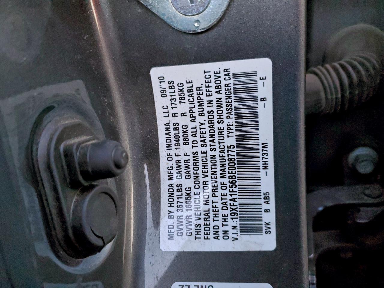2011 HONDA CIVIC LX photo 12