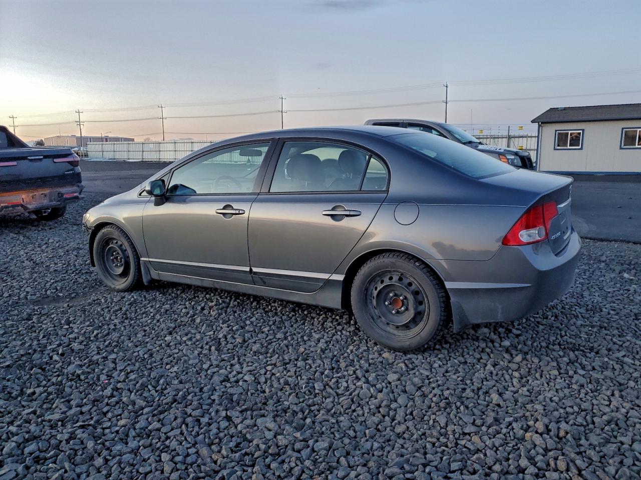 2011 HONDA CIVIC LX photo 2