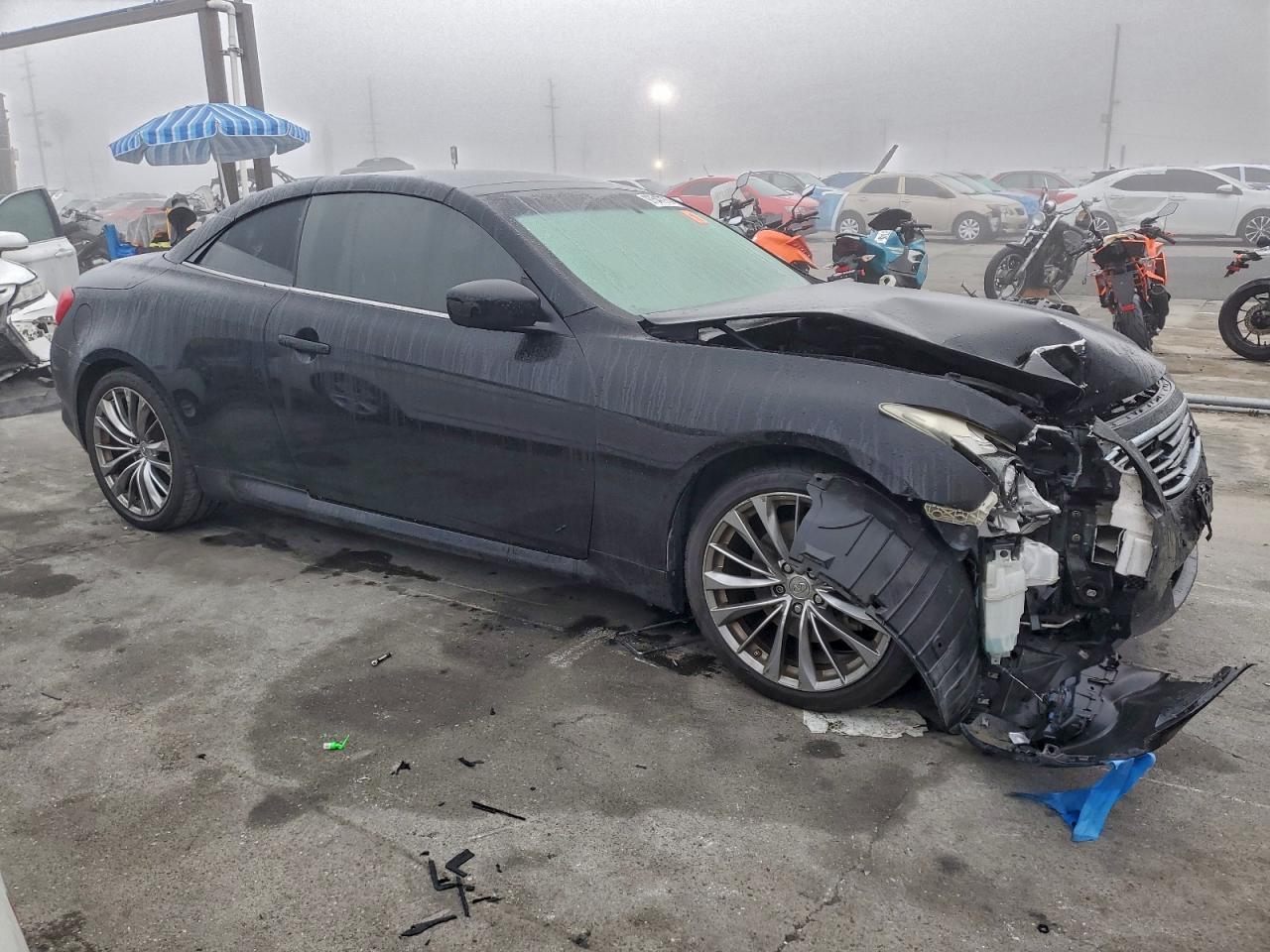 2011 INFINITI G37 BASE photo 4