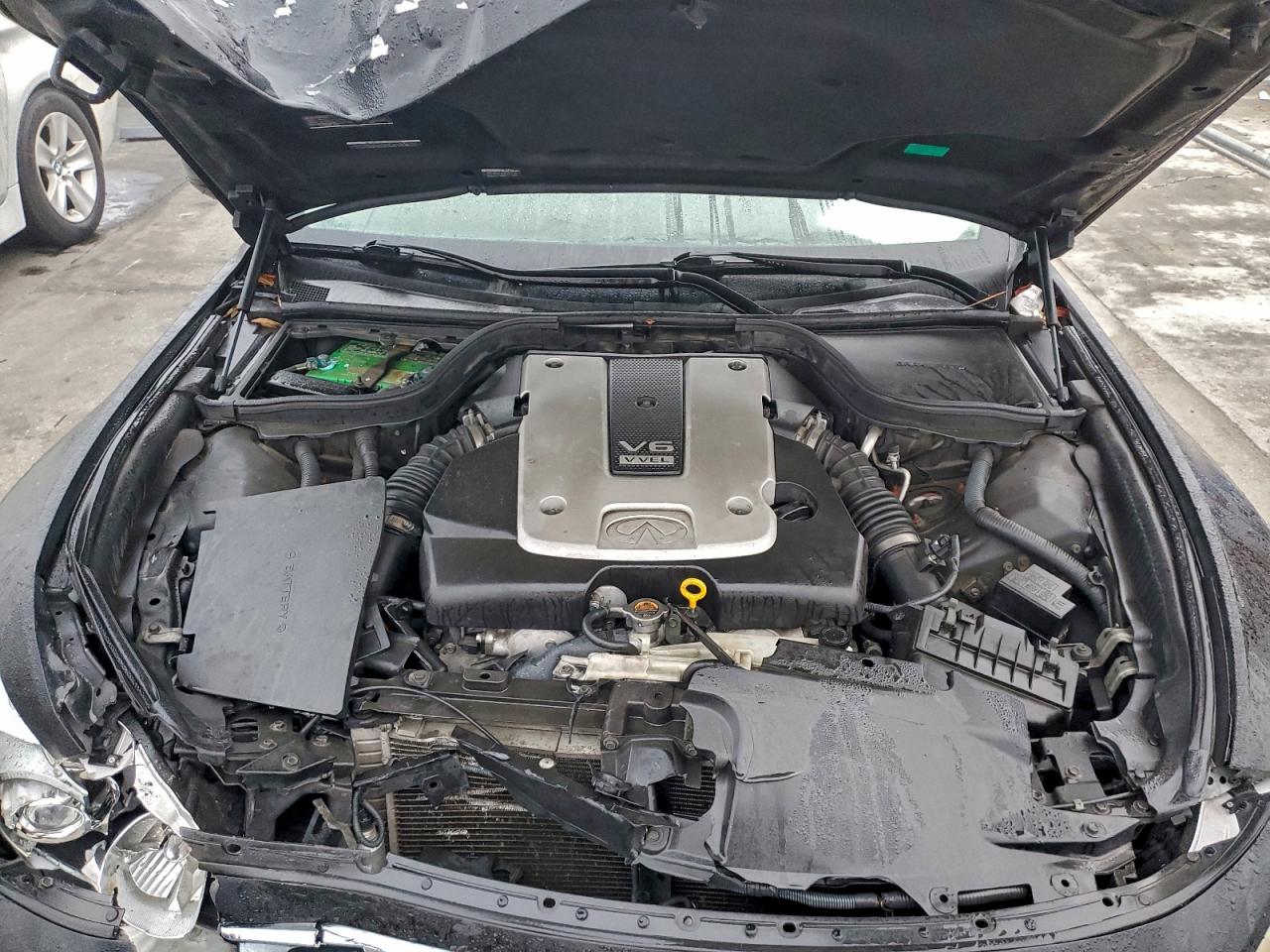 2011 INFINITI G37 BASE photo 11