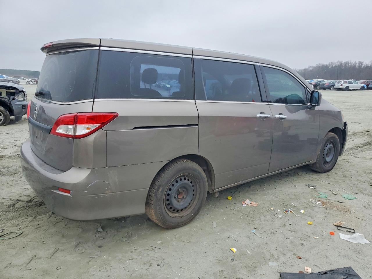 2015 NISSAN QUEST S photo 3