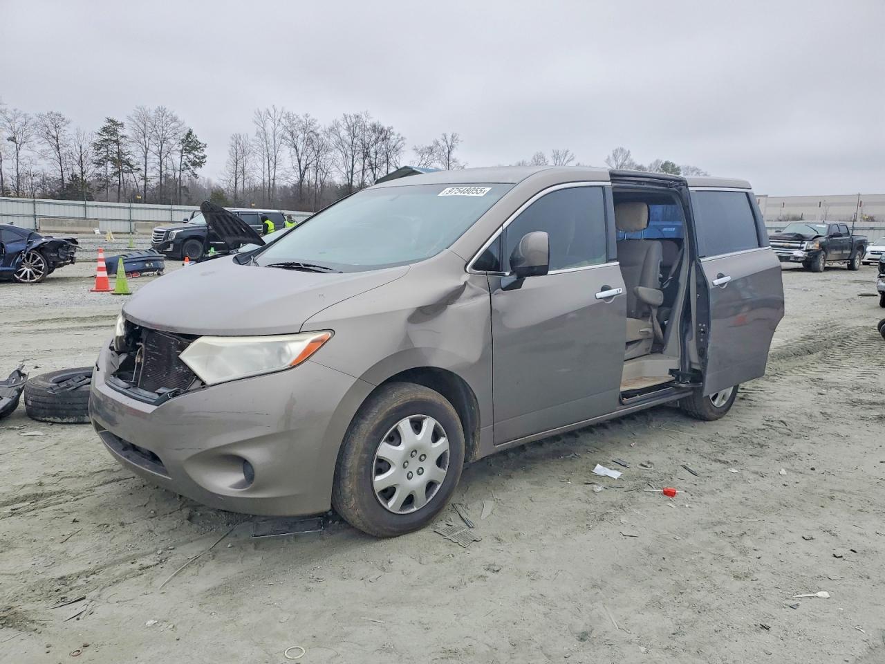 2015 NISSAN QUEST