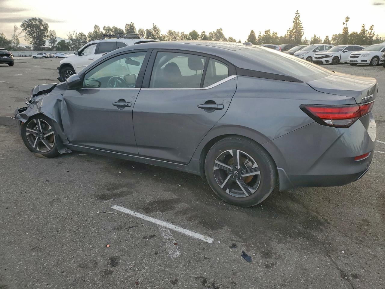 2025 NISSAN SENTRA SV photo 4