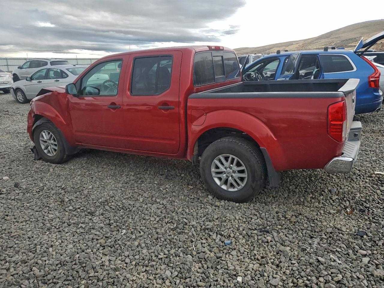 2018 NISSAN FRONTIER S photo 2