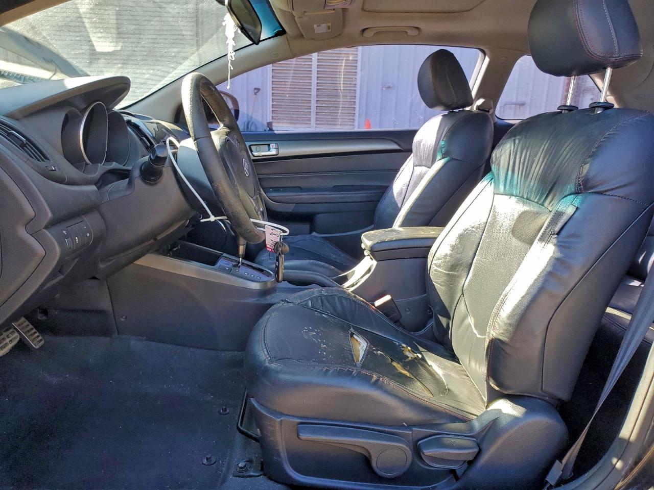 2010 KIA FORTE SX photo 7