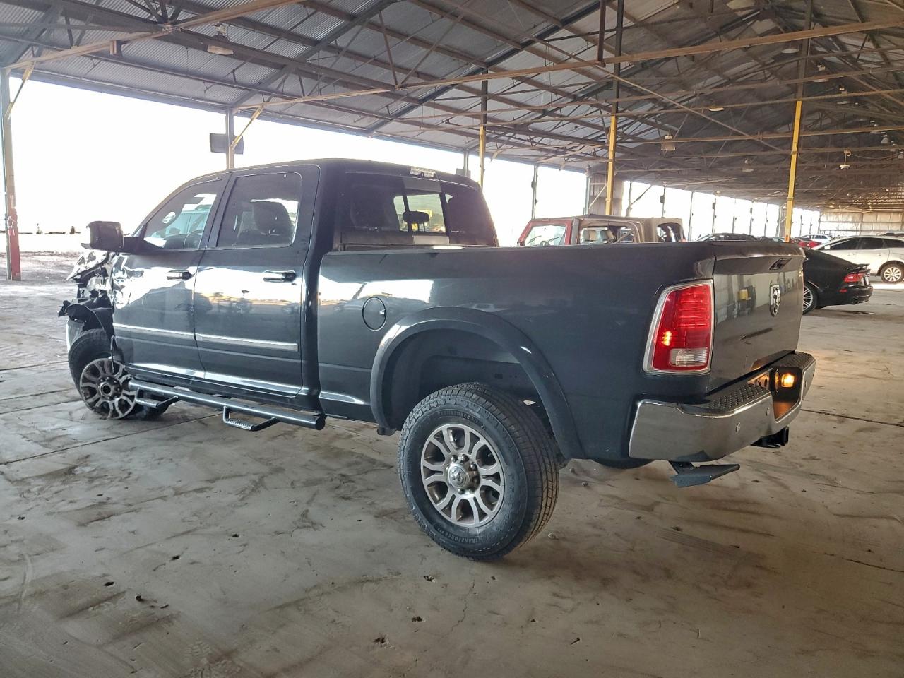2018 RAM 2500 LARAMIE photo 2