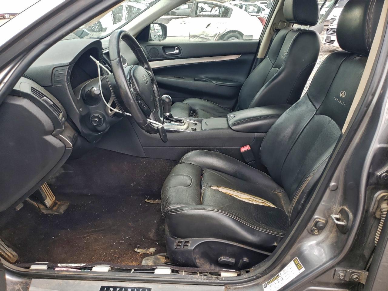2012 INFINITI G37 BASE photo 7