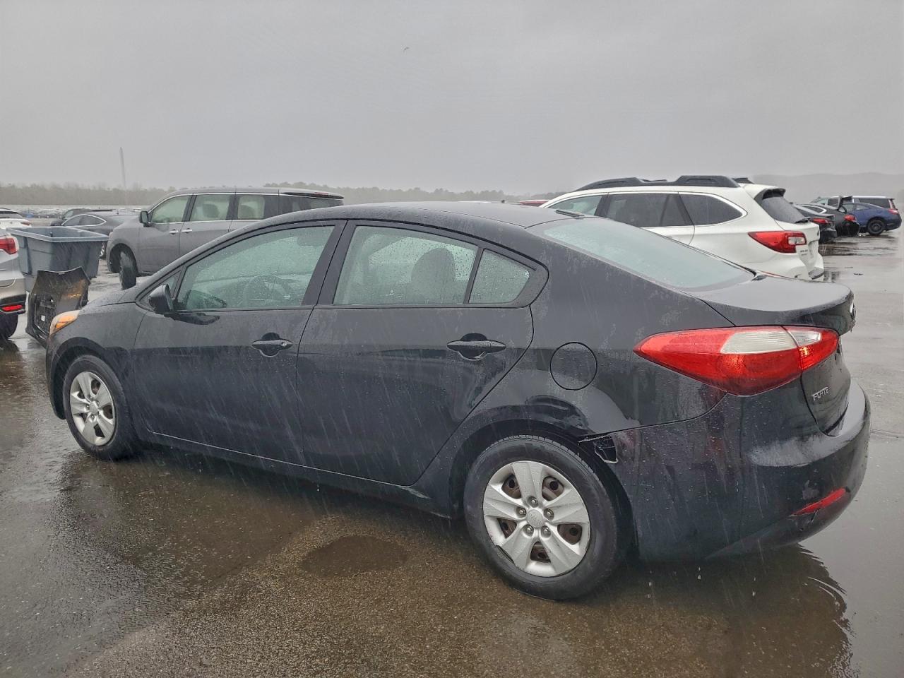 2015 KIA FORTE LX photo 2