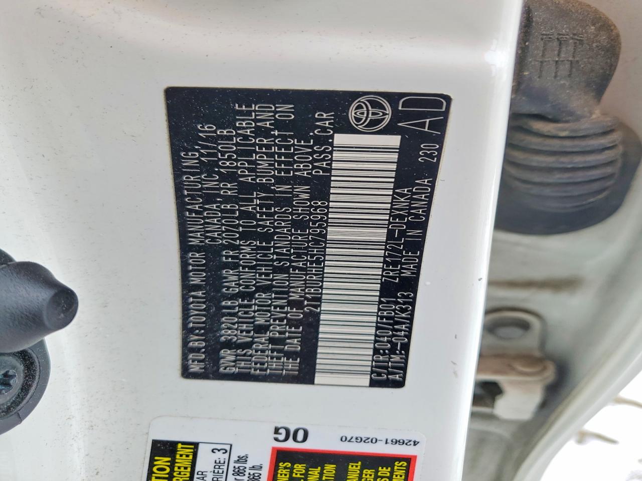 2017 TOYOTA COROLLA L photo 12