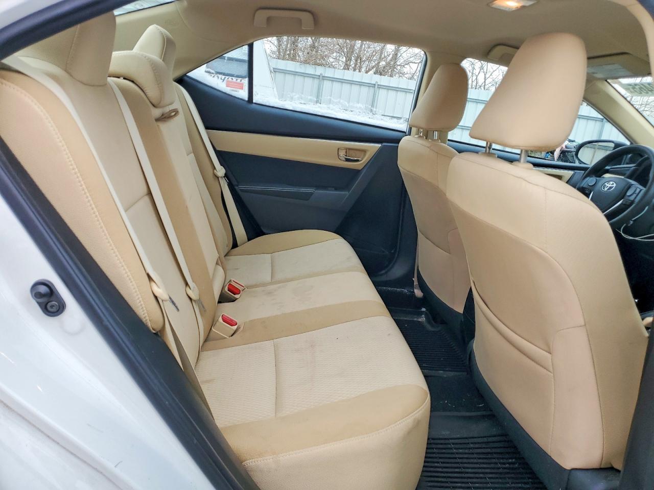 2017 TOYOTA COROLLA L photo 10