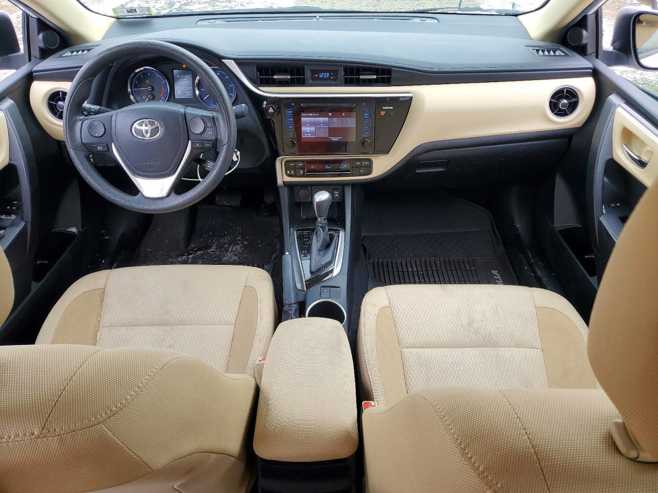 2017 TOYOTA COROLLA L photo 8