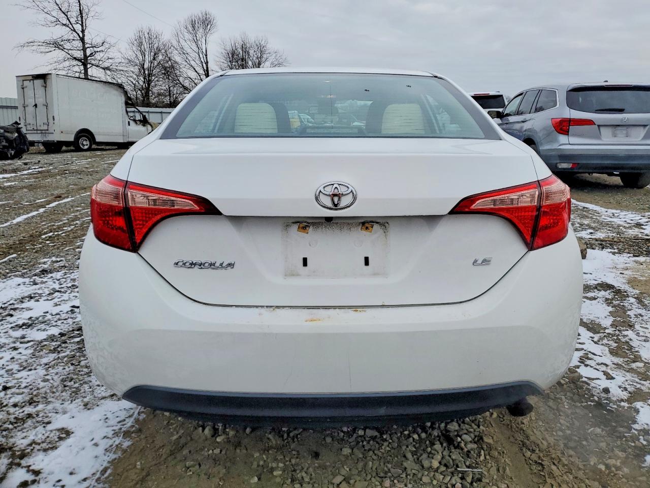 2017 TOYOTA COROLLA L photo 6