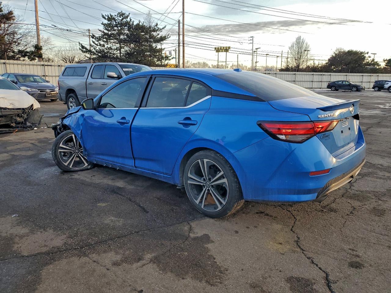 2023 NISSAN SENTRA SR photo 2