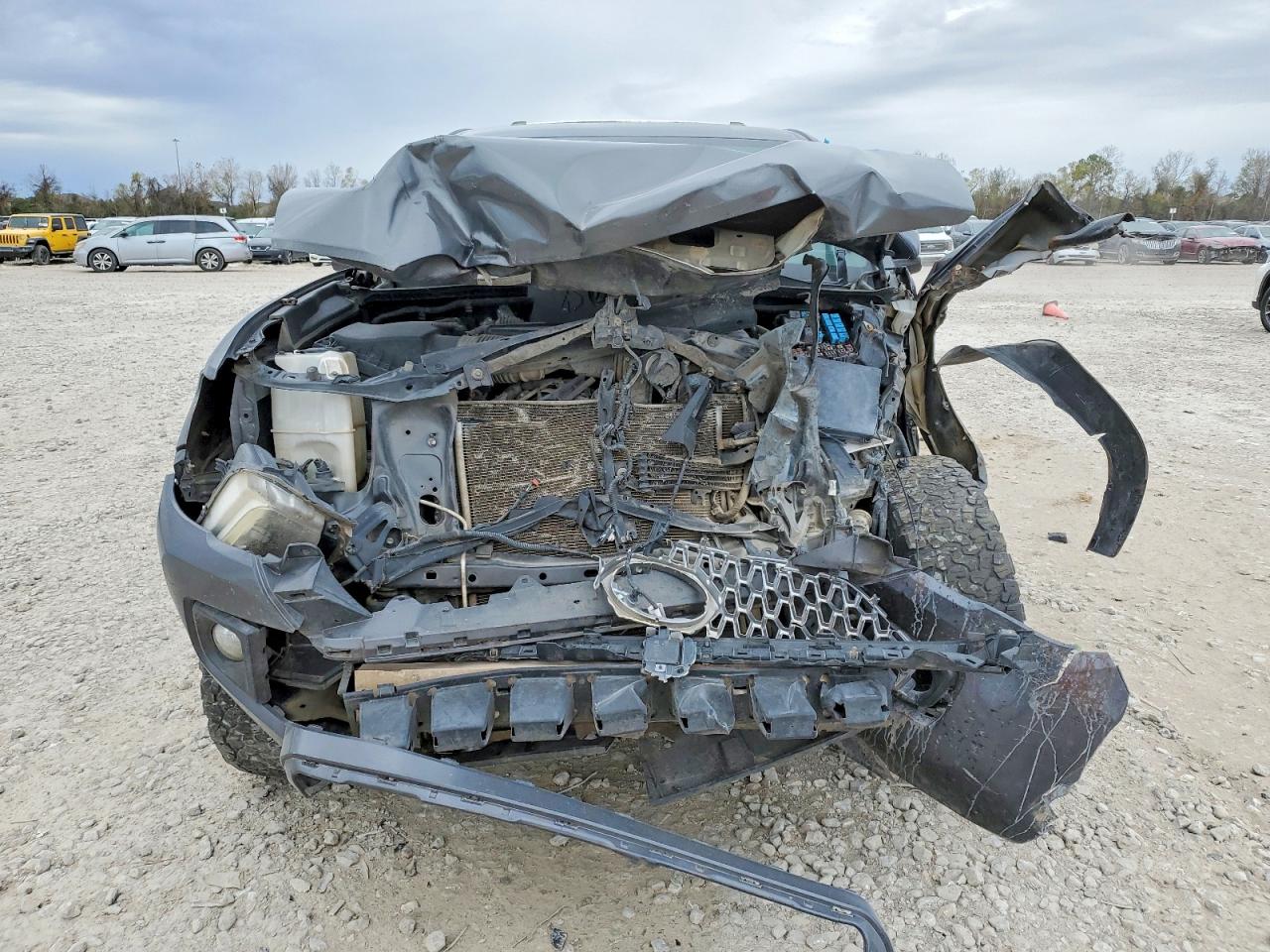 2019 TOYOTA TACOMA TRD OFF-ROAD photo 5