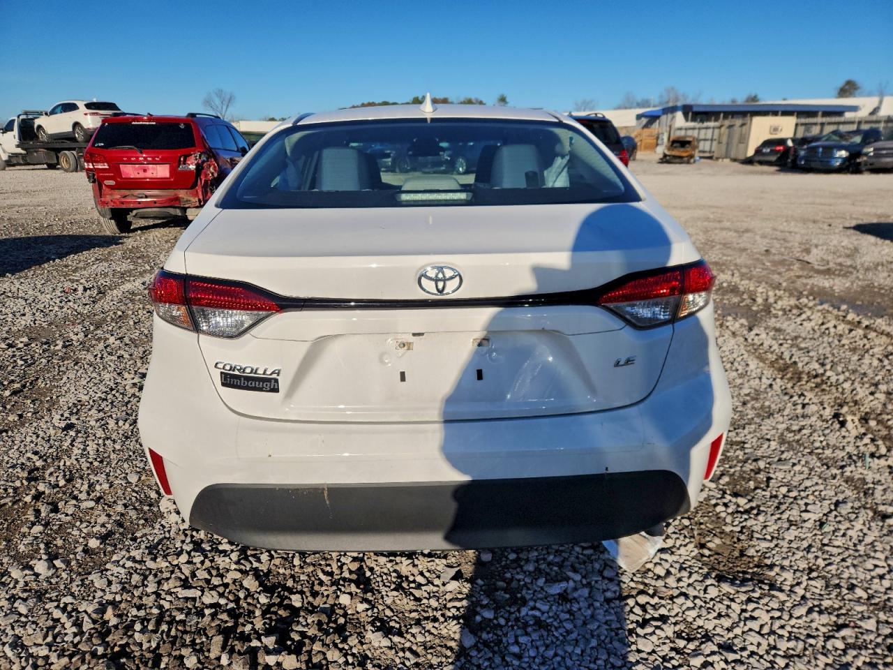 2024 TOYOTA COROLLA LE photo 6