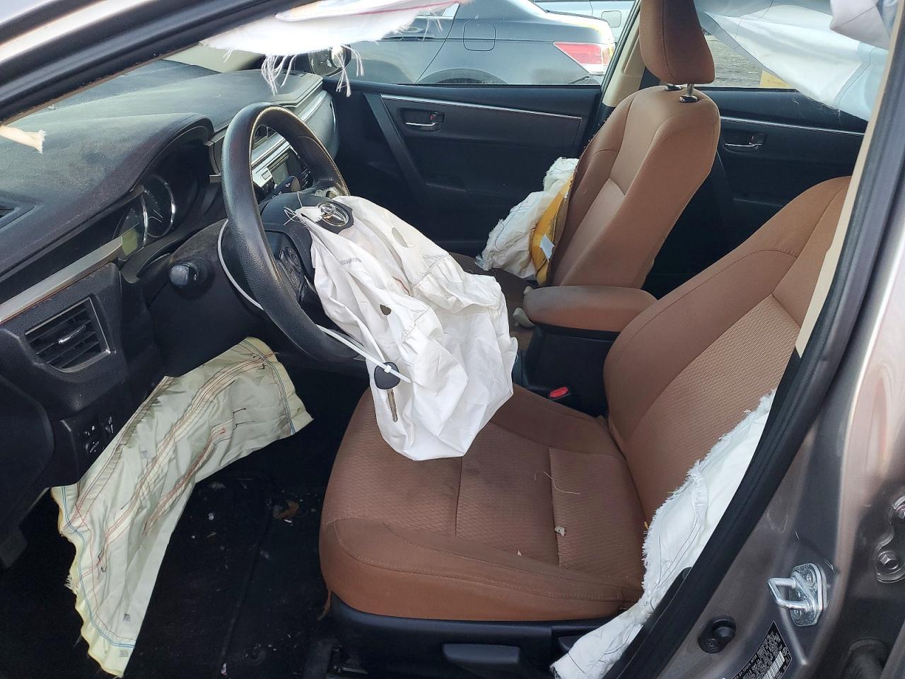 2014 TOYOTA COROLLA L photo 13