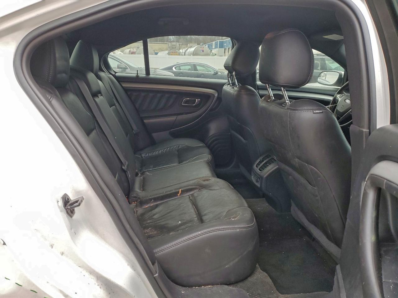 2015 FORD TAURUS SEL photo 10