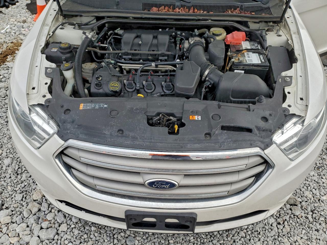 2015 FORD TAURUS SEL photo 11