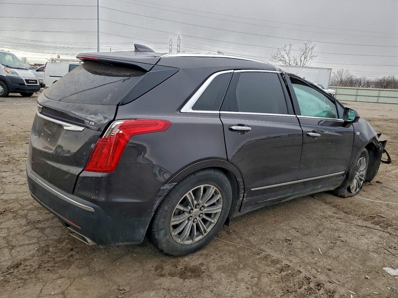 2017 CADILLAC XT5 LUXURY photo 3