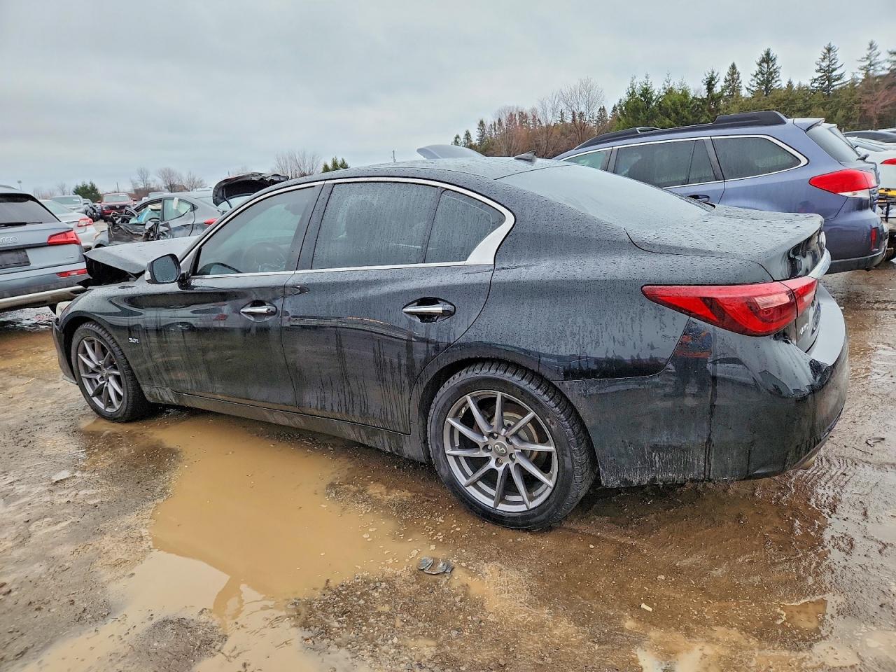 2018 INFINITI Q50 LUXE photo 2