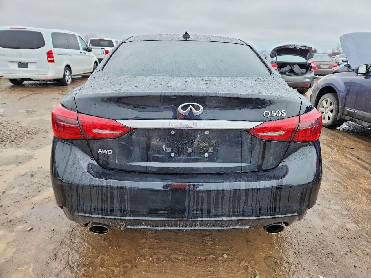 2018 INFINITI Q50 LUXE photo 6