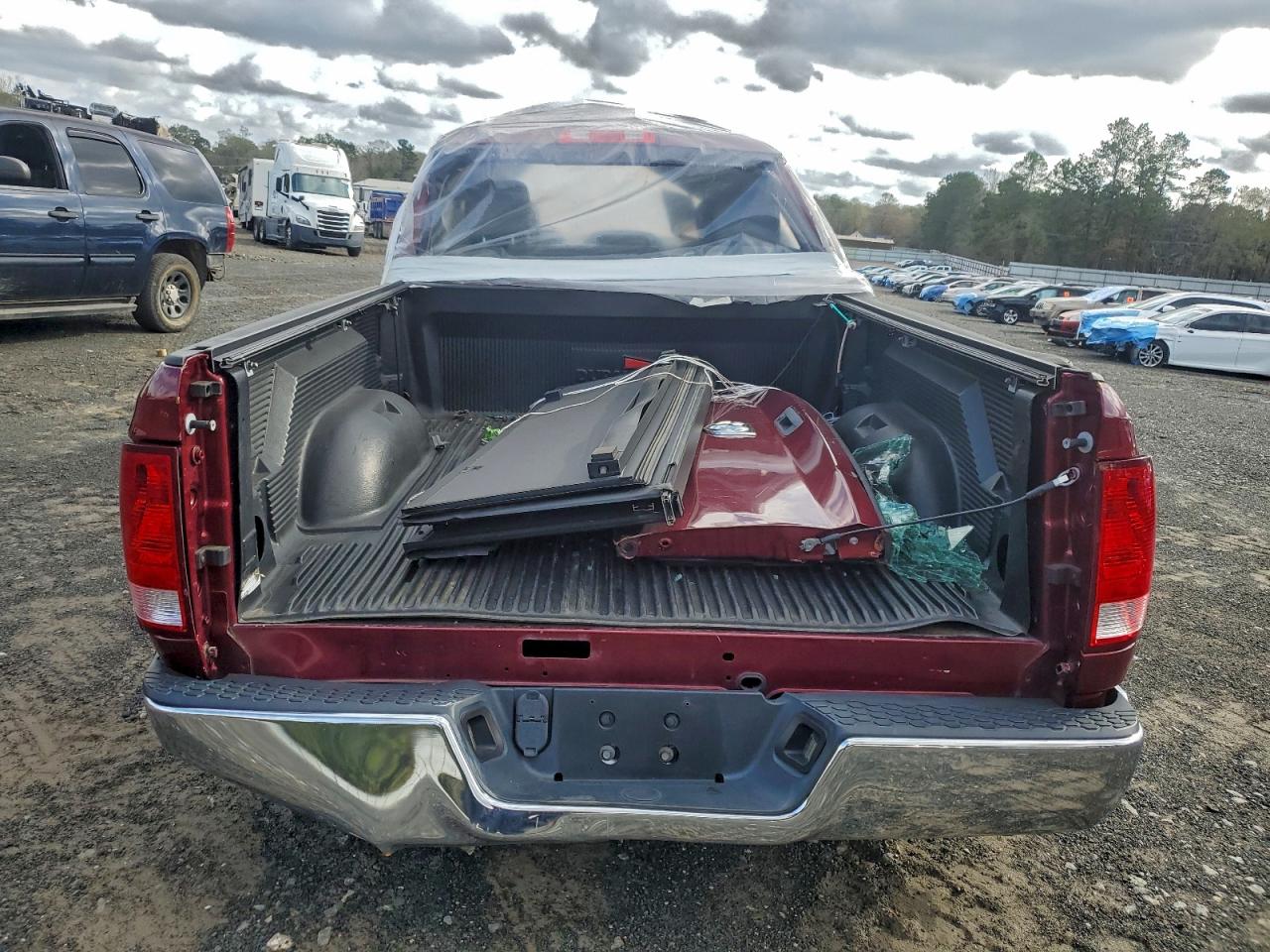 2019 RAM 1500 CLASSIC SLT photo 6