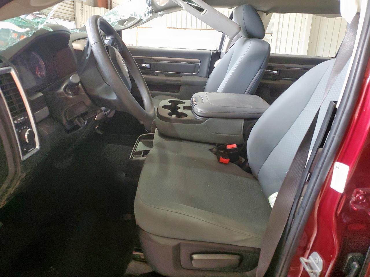 2019 RAM 1500 CLASSIC SLT photo 7