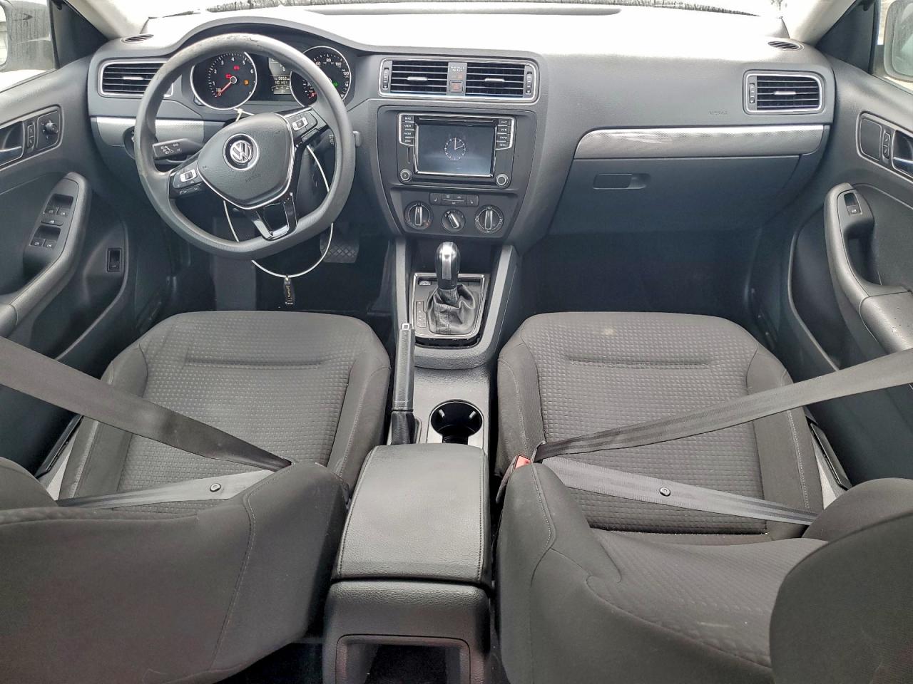 2016 VOLKSWAGEN JETTA SE photo 8