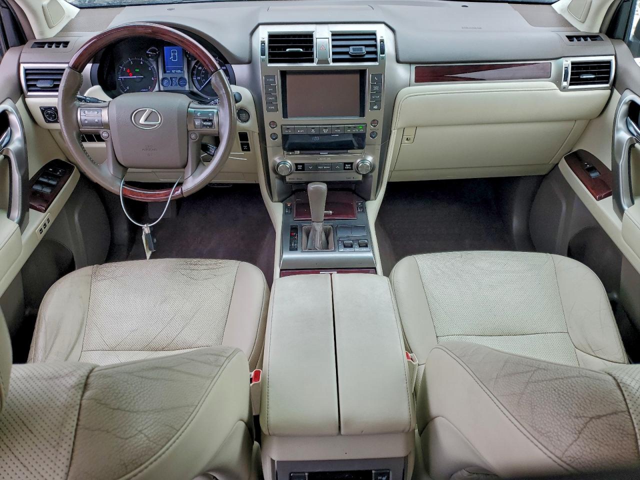 2016 LEXUS GX 460 photo 8