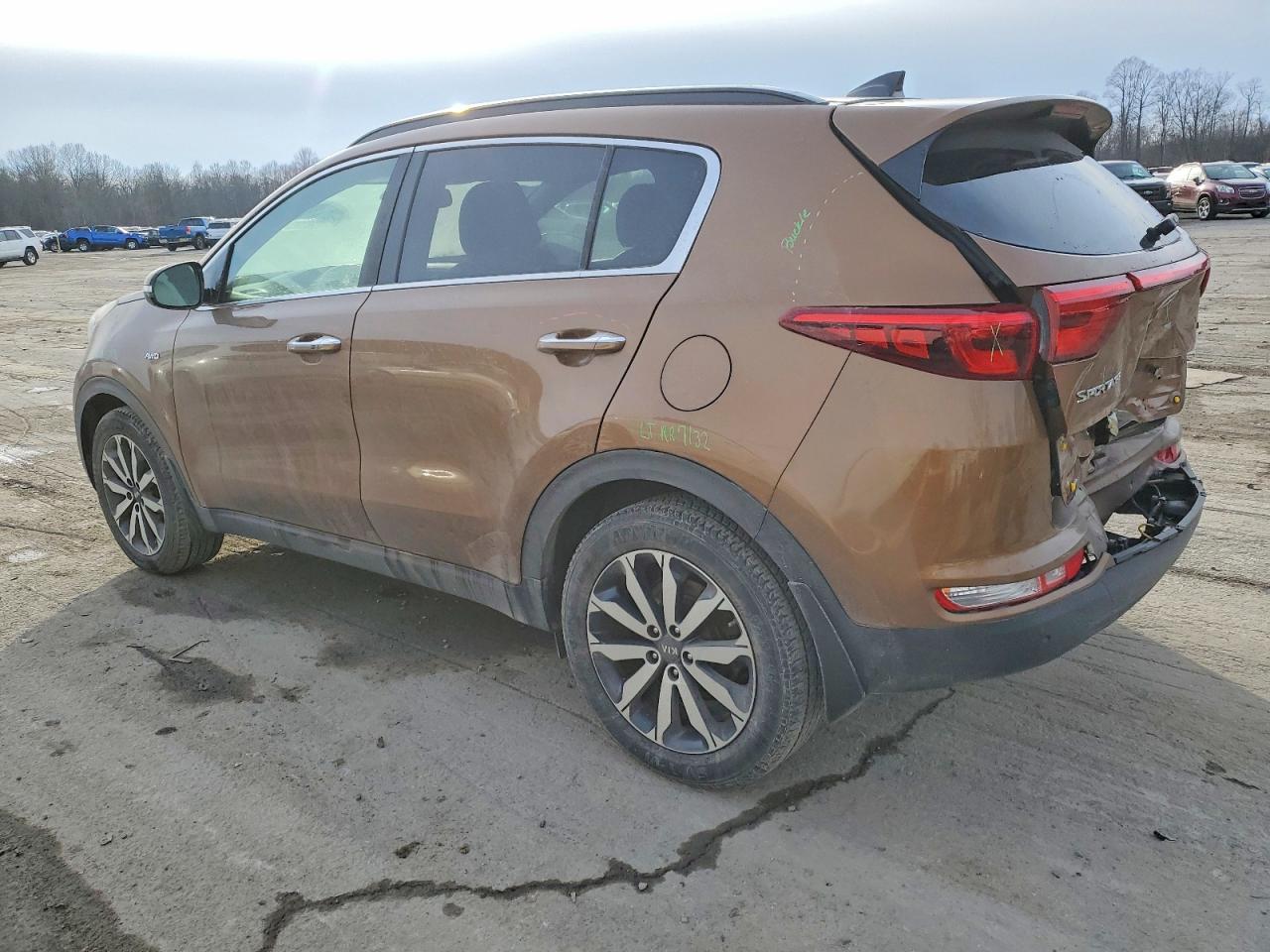 2018 KIA SPORTAGE EX photo 3