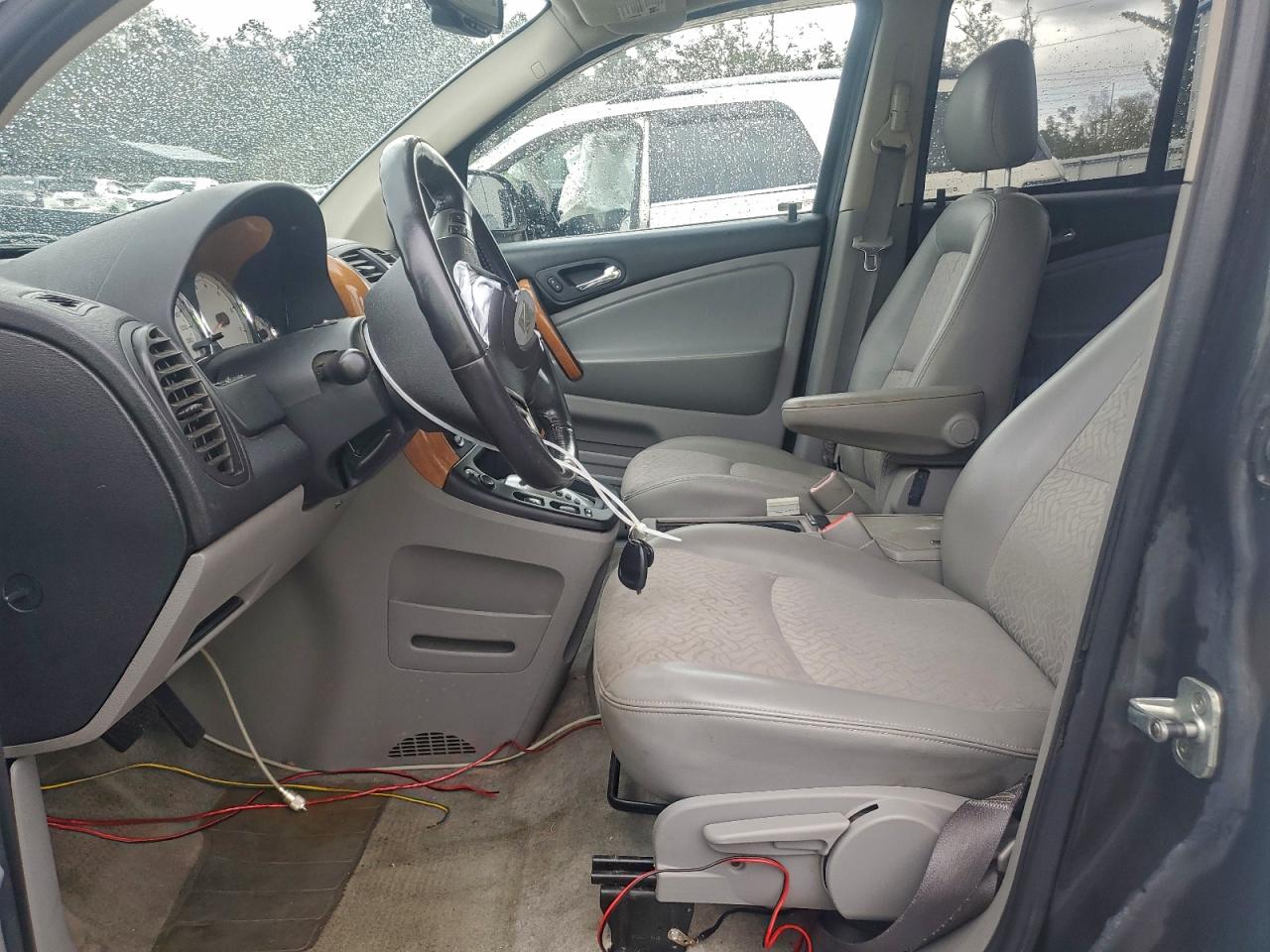 2006 SATURN VUE photo 13