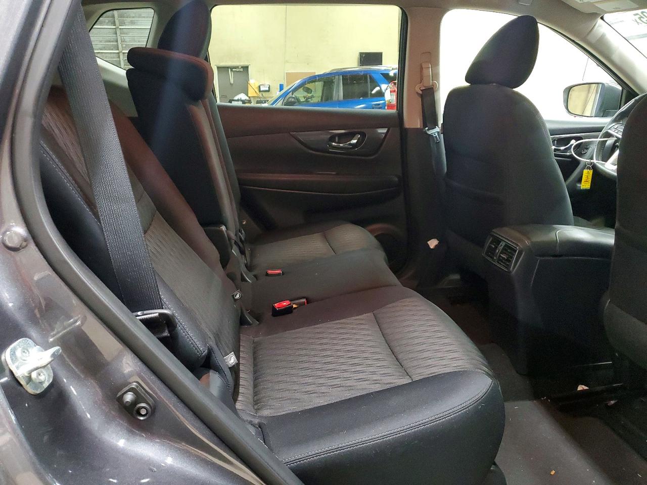 2017 NISSAN ROGUE SV photo 11
