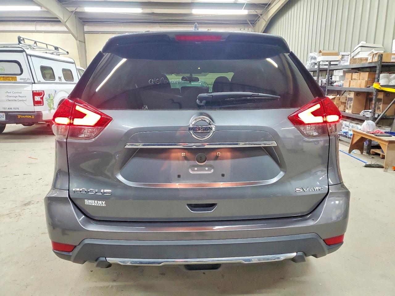 2017 NISSAN ROGUE SV photo 6