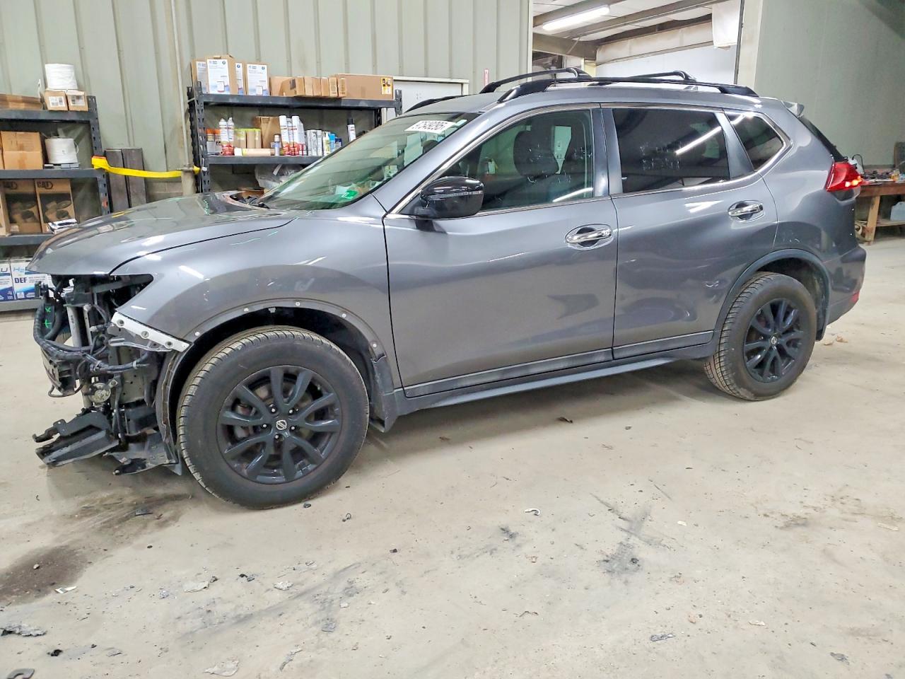 2017 NISSAN ROGUE