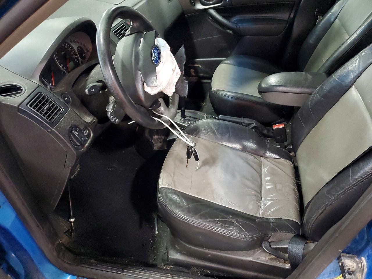 2007 FORD FOCUS ZX4 photo 7