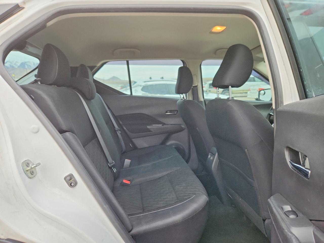 2023 NISSAN KICKS SV photo 11