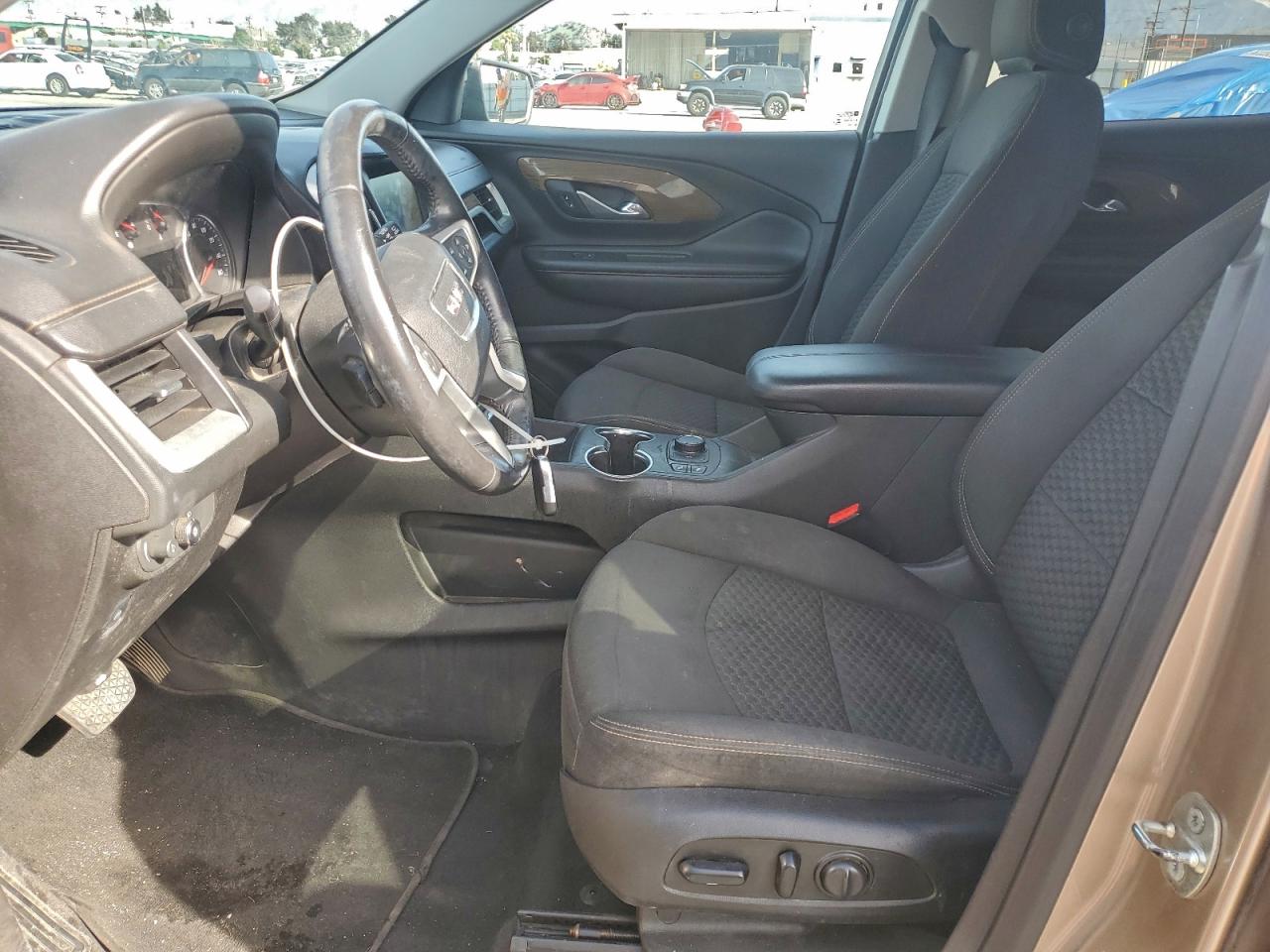 2018 GMC TERRAIN SLE photo 13