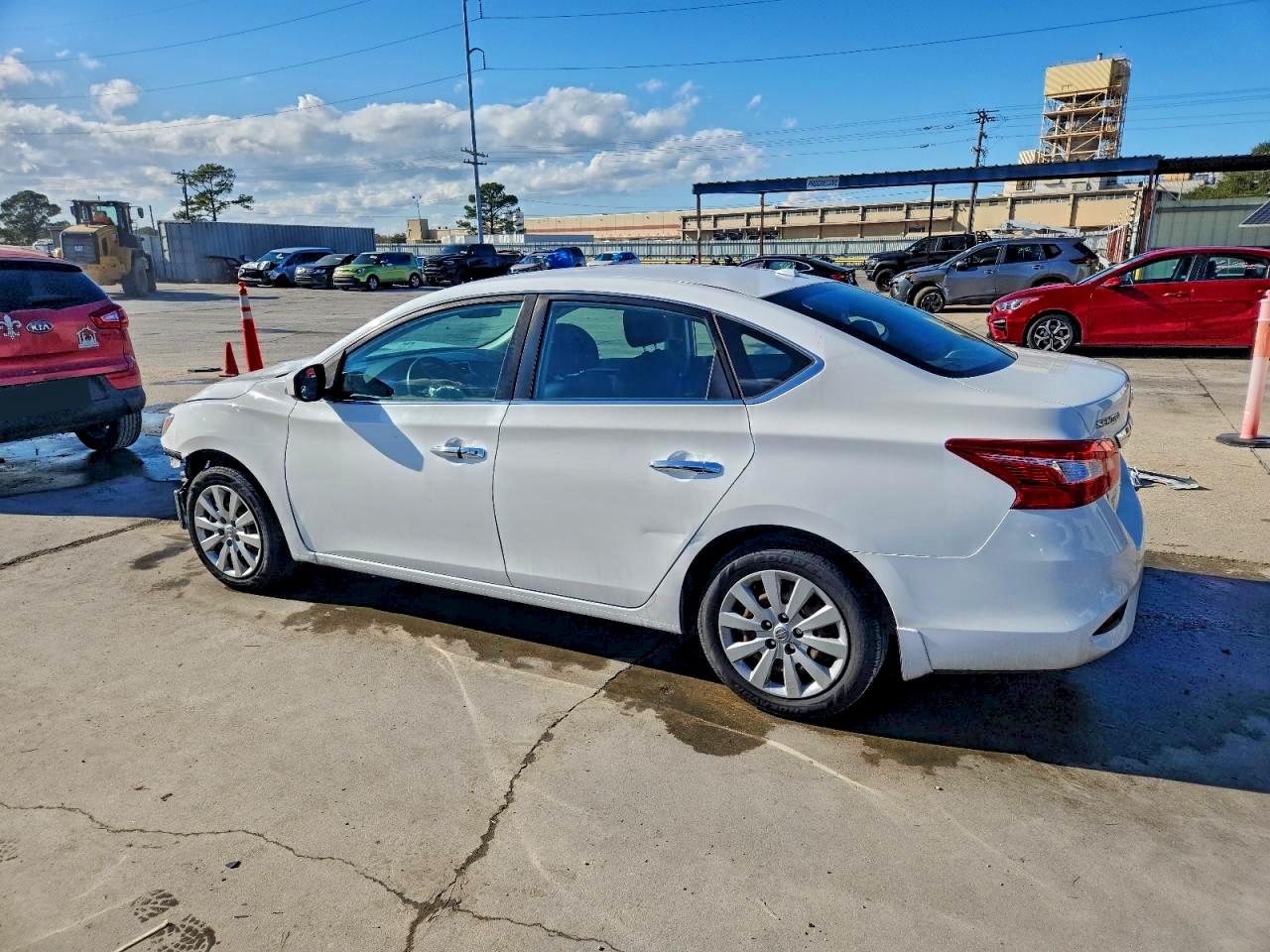 2017 NISSAN SENTRA S photo 2