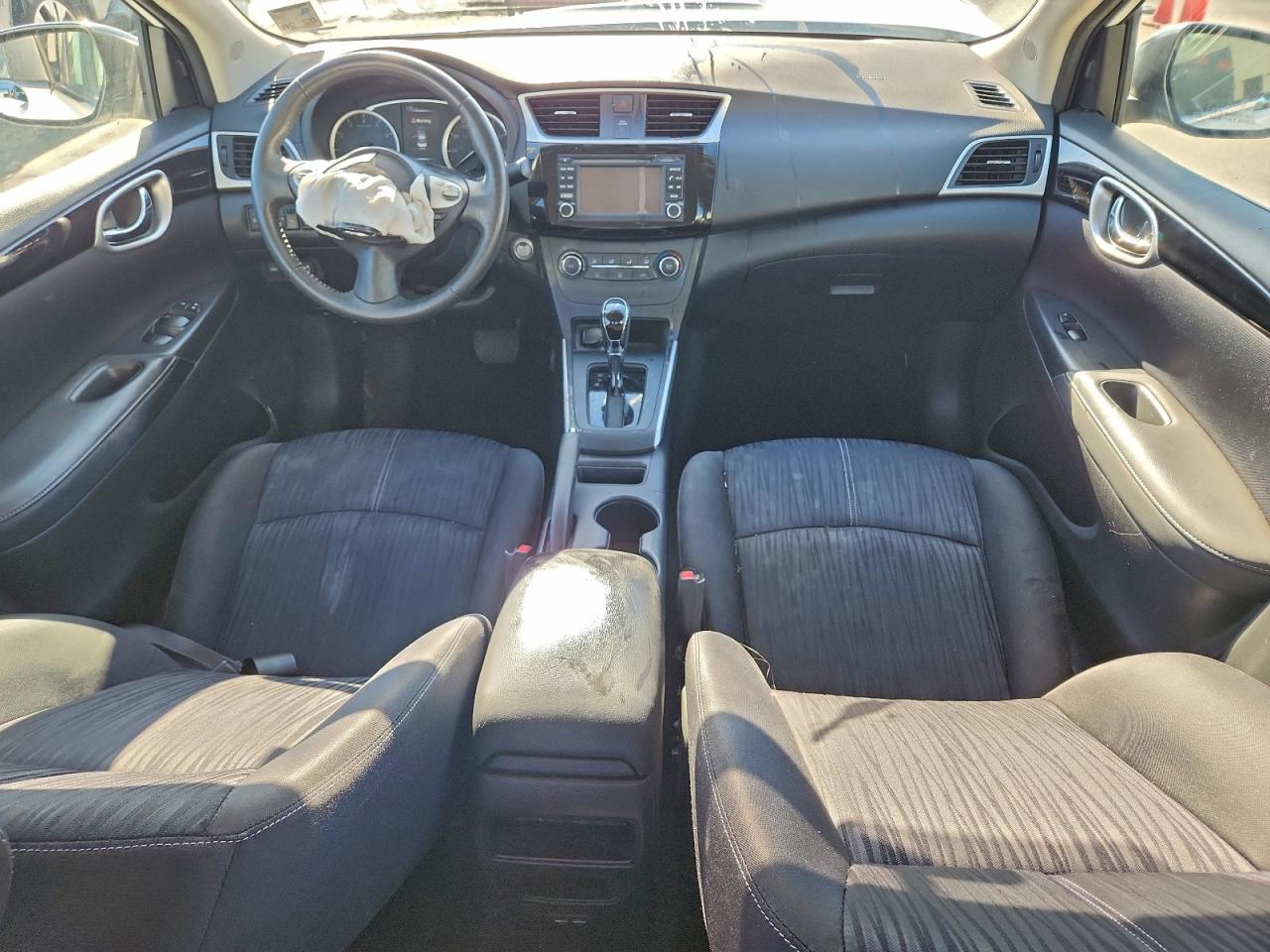 2017 NISSAN SENTRA S photo 8