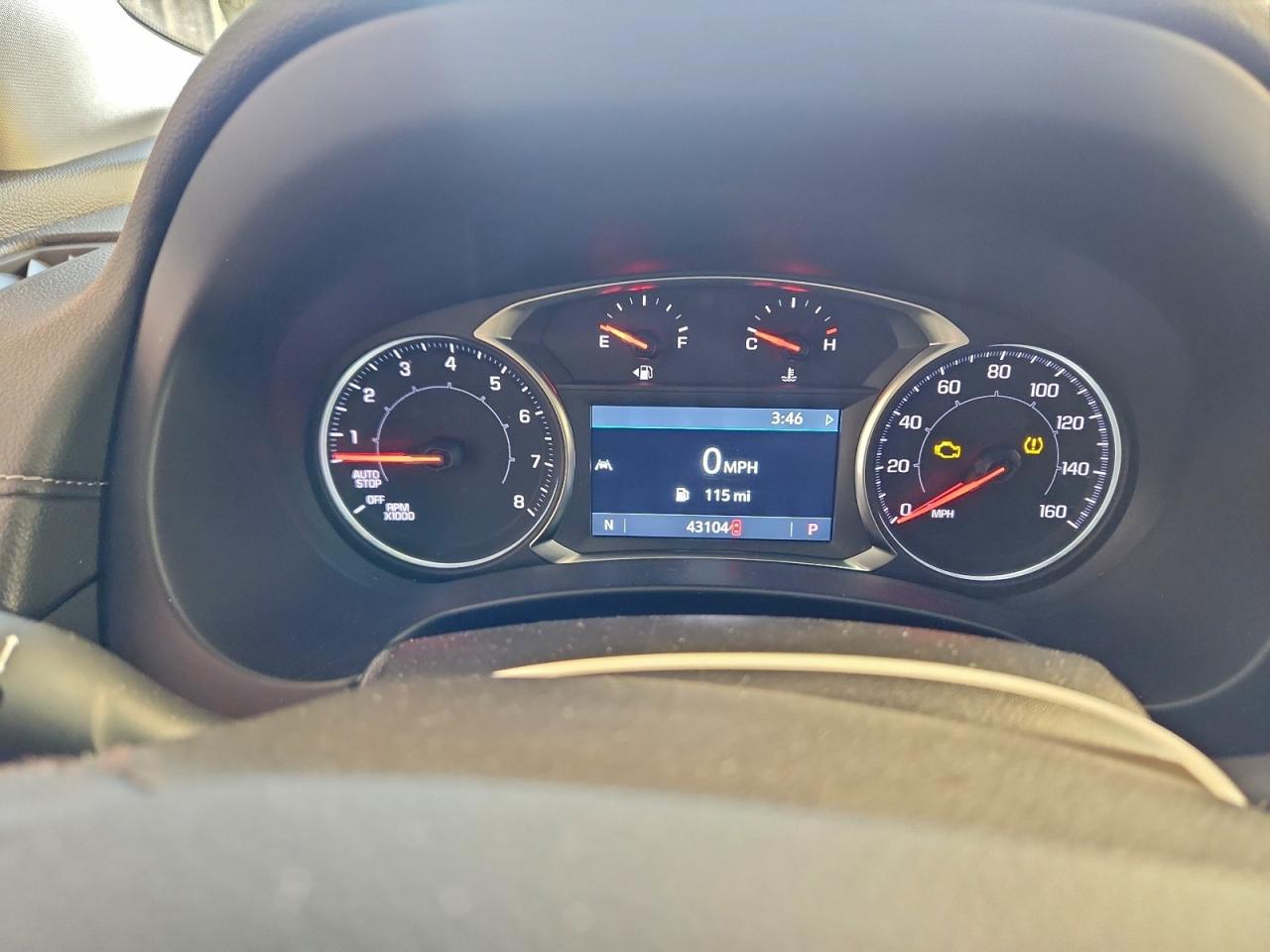2024 GMC TERRAIN SLT photo 9