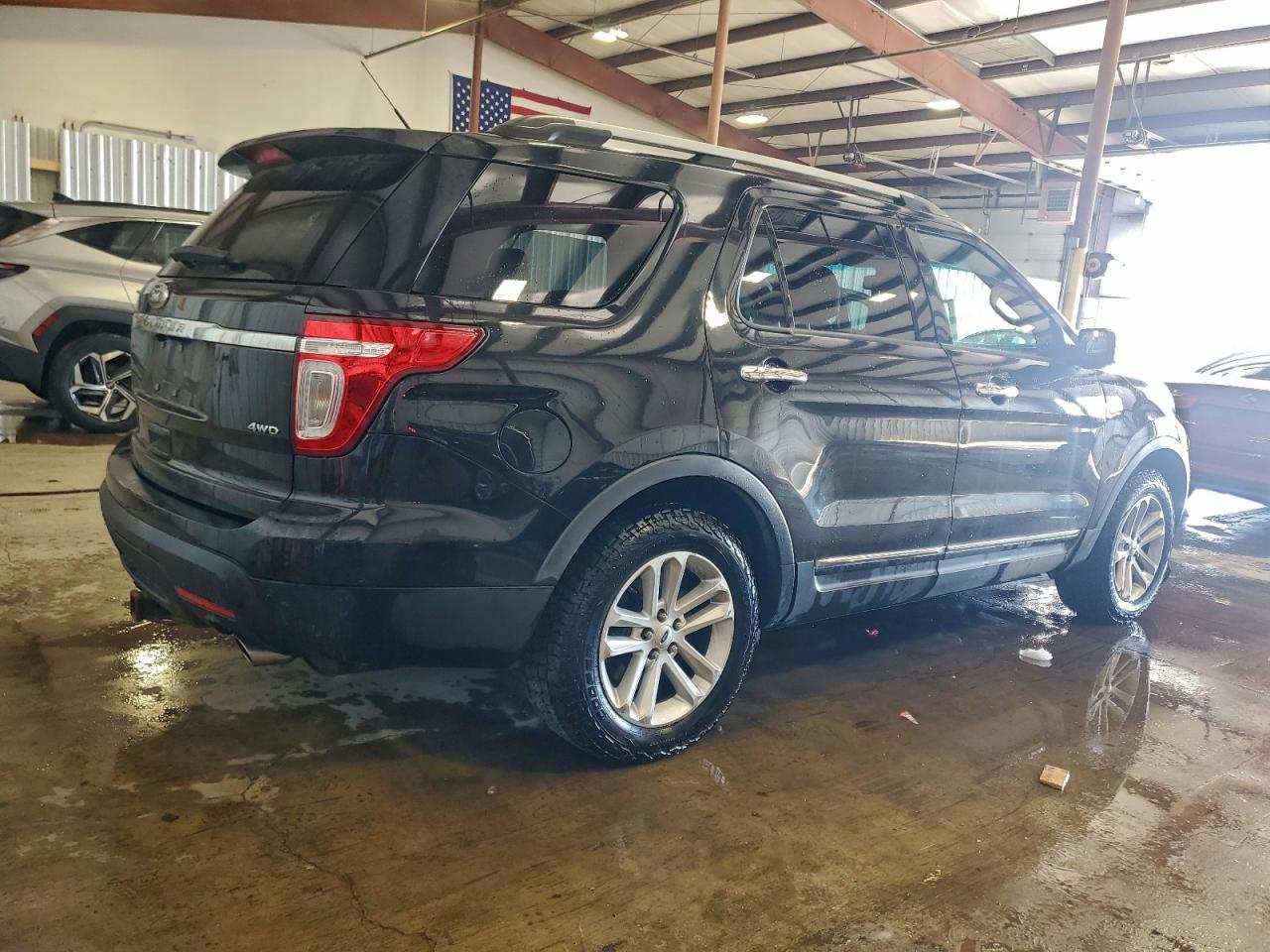 2013 FORD EXPLORER XLT photo 3
