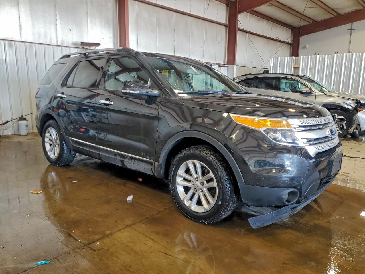 2013 FORD EXPLORER XLT photo 4